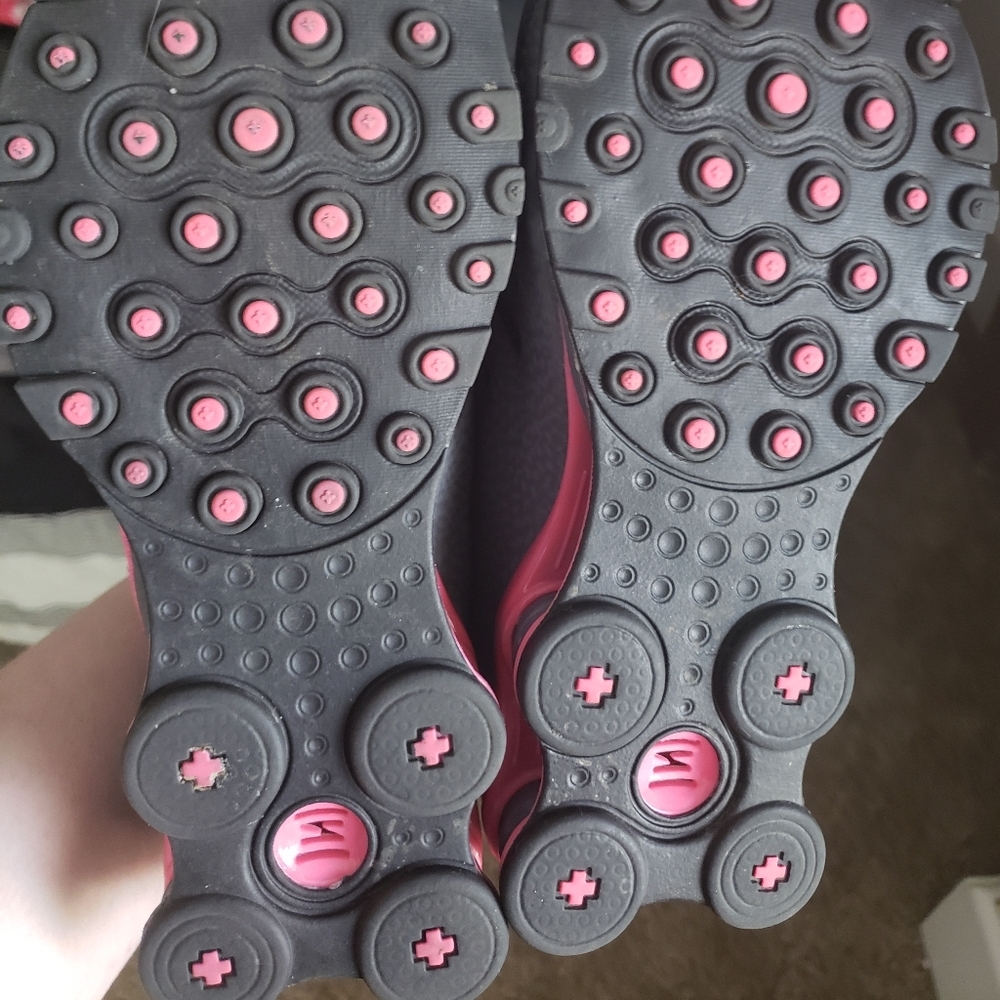 Womens Nike Shox Size 8.5 worn twice